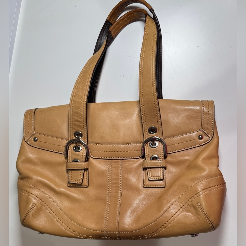 Vintage Coach soho tan leather shoulder bag
